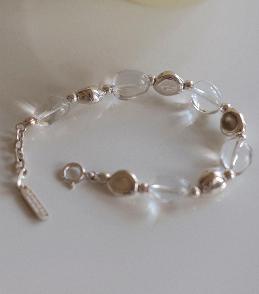 Pure Light — A Bracelet for Inner Protection